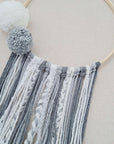 Attrape-rêves « Hiver », personnalisable avec un texte gris clair