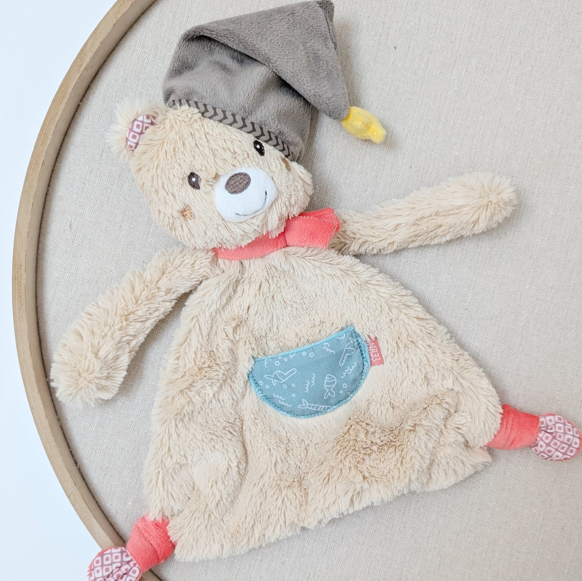 Snuggle cloth "Bear with Hat"