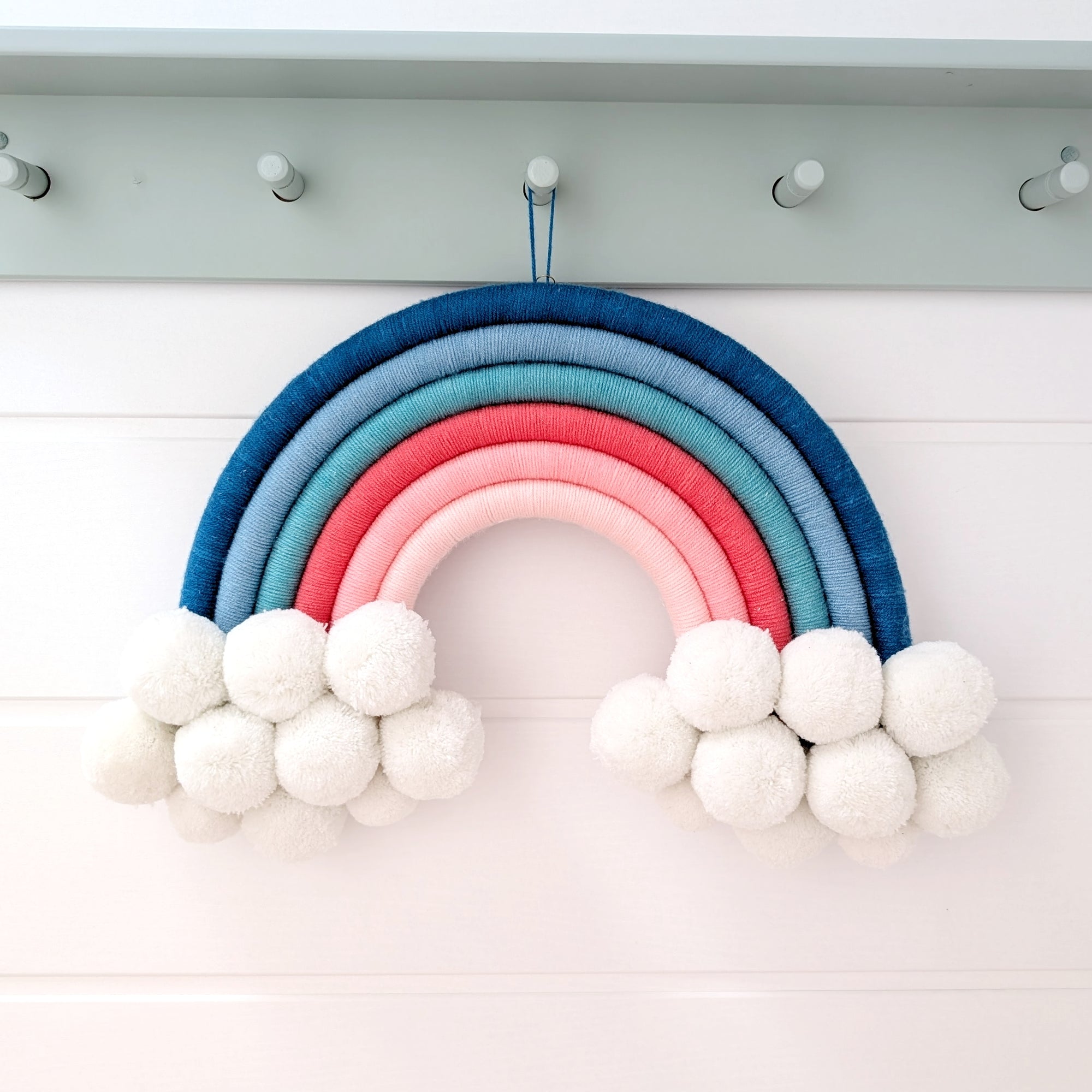 Regenbogen mit Wolken "Blau Pink"