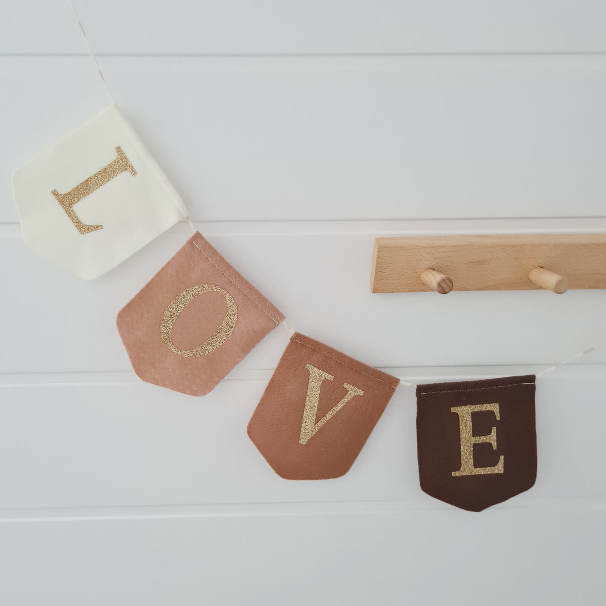 Felt Bunting "Love"