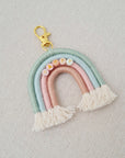 Porte-clés arc-en-ciel aux couleurs de votre choix avec personnalisation du nom