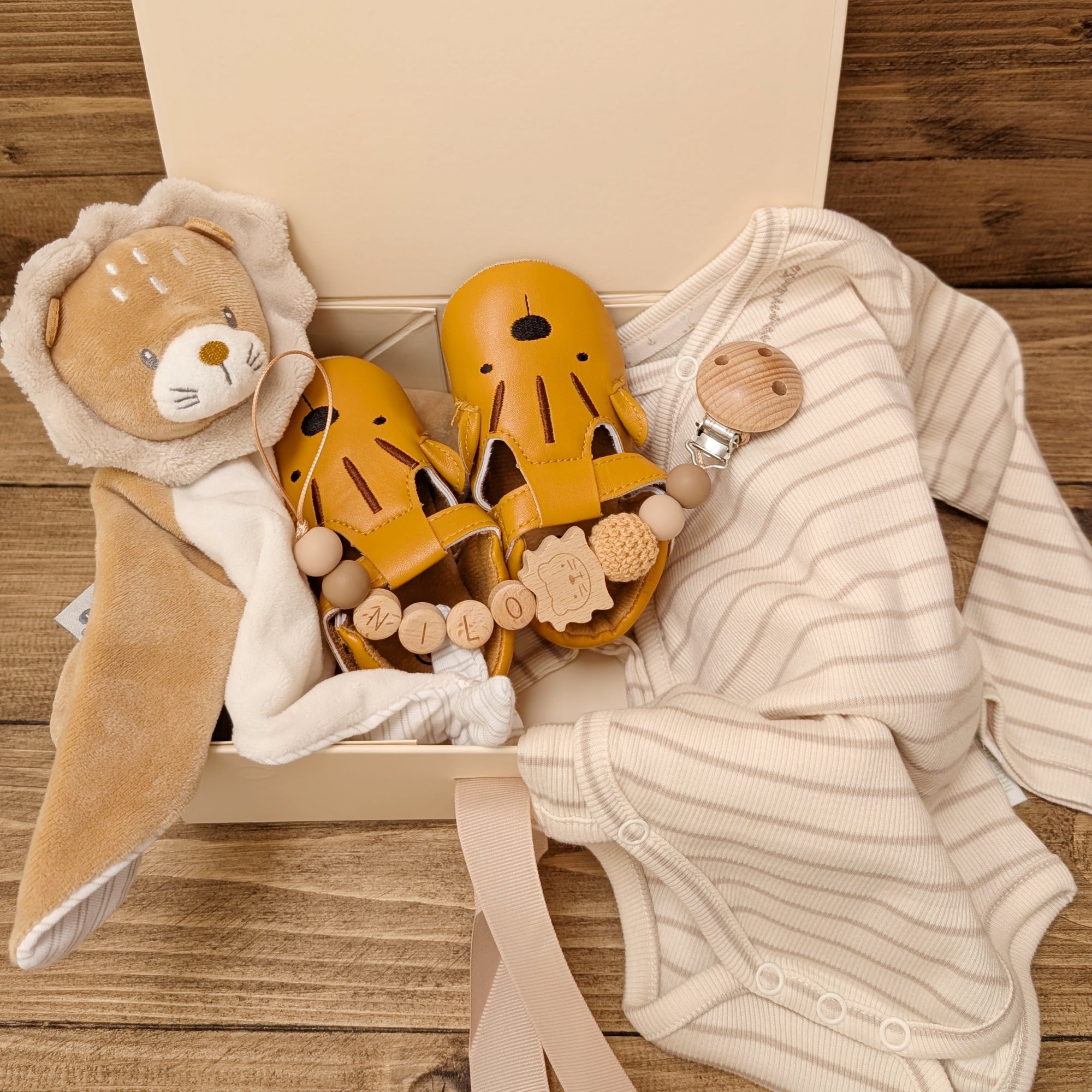 Gift Set "Lion" with Bodysuit