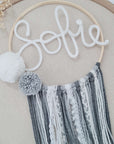 Attrape-rêves « Hiver », personnalisable avec un texte gris clair