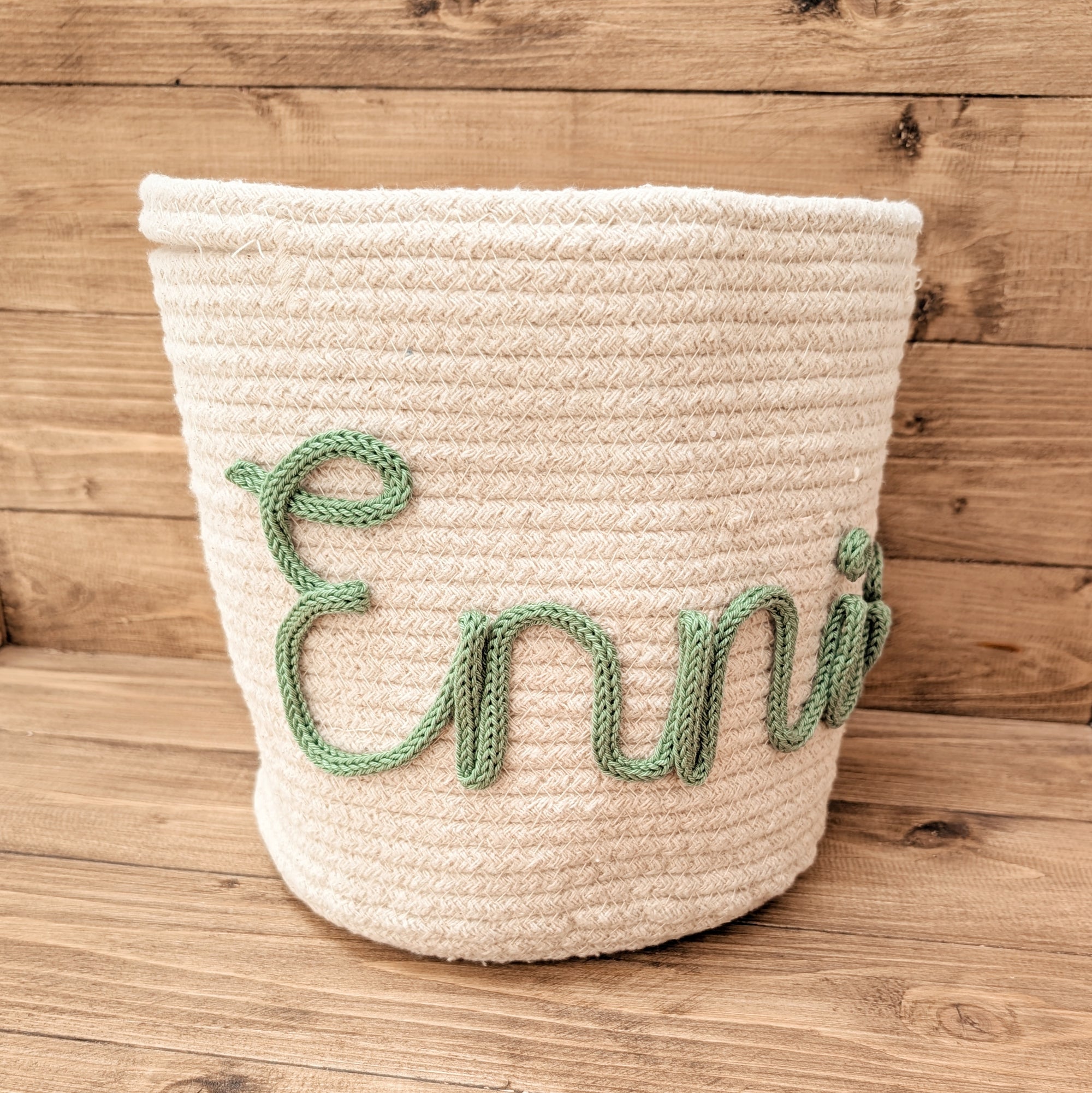 Basket with personalized name in your desired colors