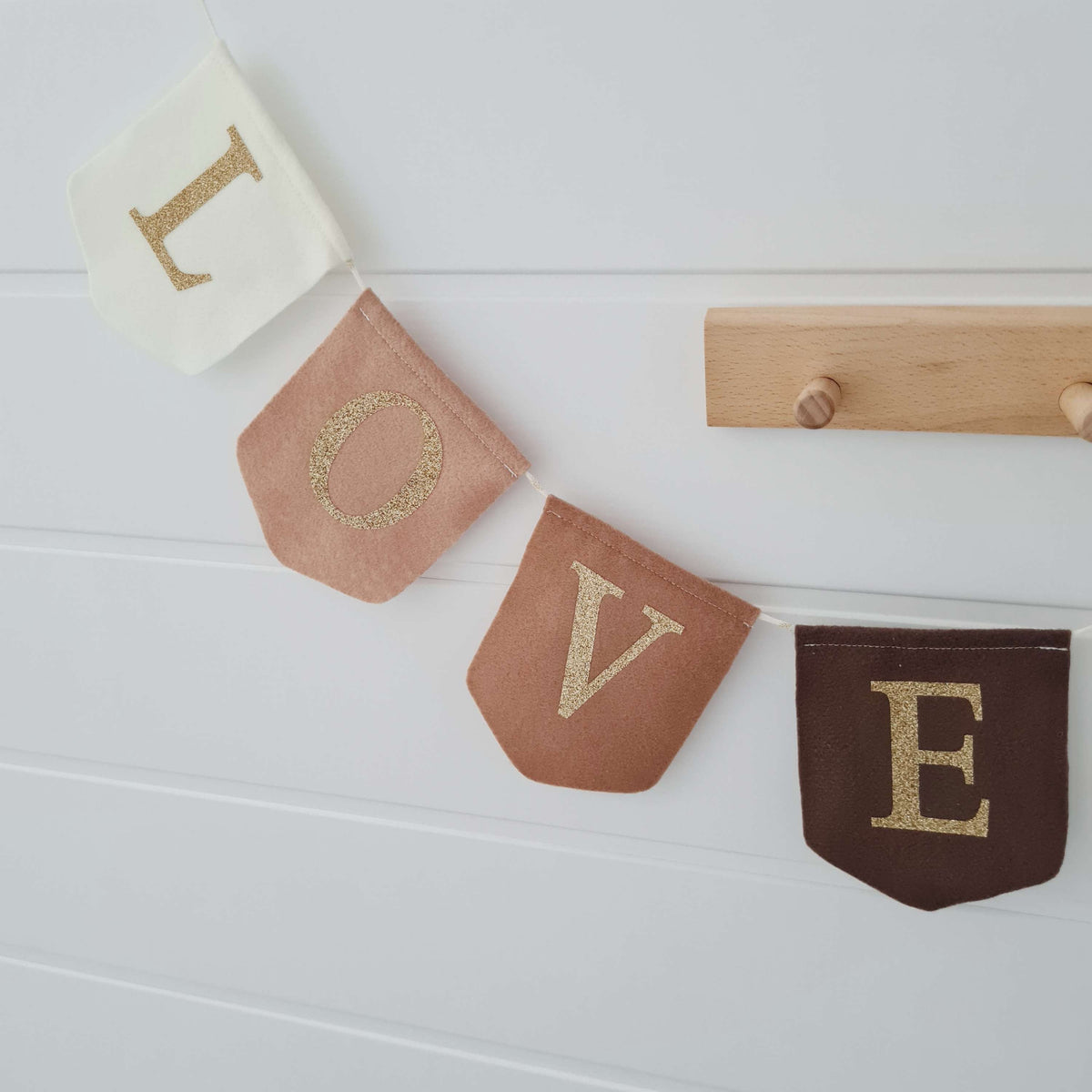 Felt Bunting "Love"